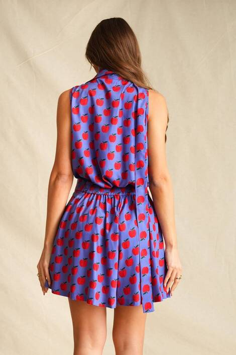 Red Apple Close Shorts