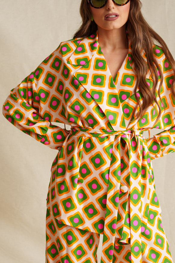 Shiny eyes blazer shirt